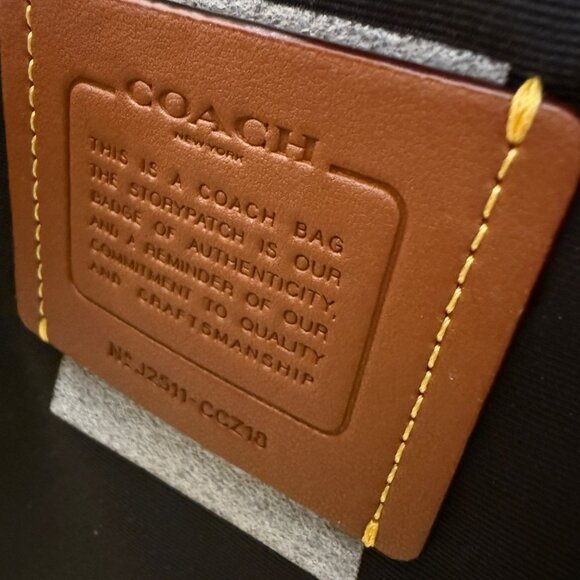 coach City Tote Bag With Cherry Print ccz18 - Picture 7 of 8